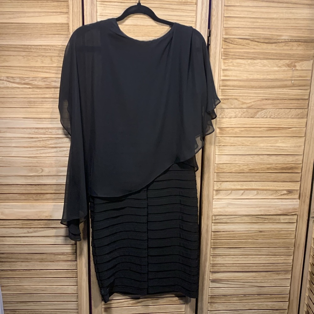 B & A By Betsy & Adam Chiffon Capelet Sheath  Black Lined Dress Size 6 - Picture 9 of 10